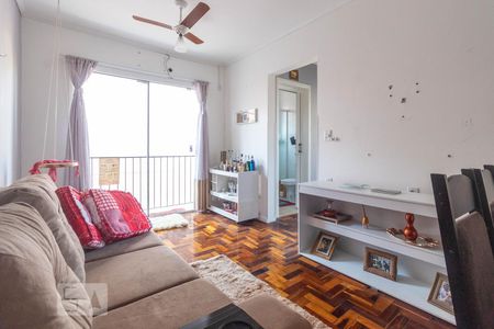 Sala de Estar de apartamento à venda com 2 quartos, 70m² em Teresópolis, Porto Alegre