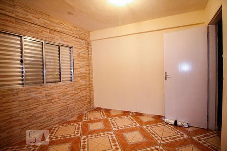 Quarto de casa para alugar com 2 quartos, 75m² em Vila Amália (zona Norte), São Paulo