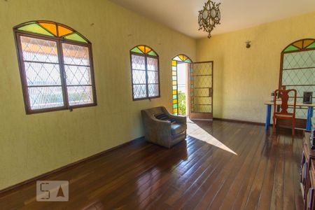 Sala 2 de casa à venda com 4 quartos, 400m² em Sagrada Família, Belo Horizonte