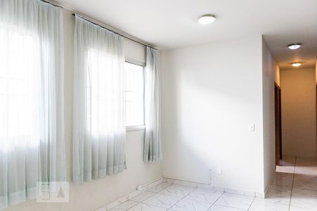 Sala de apartamento para alugar com 3 quartos, 73m² em Liberdade, Belo Horizonte