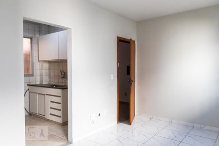 Sala de apartamento para alugar com 3 quartos, 73m² em Liberdade, Belo Horizonte