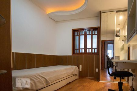 Quarto 01 de apartamento para alugar com 4 quartos, 117m² em Agronômica, Florianópolis