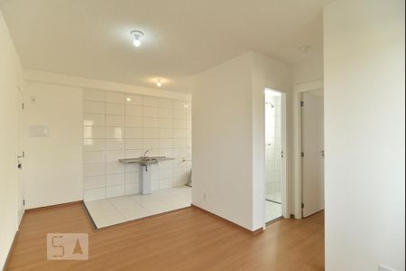 Sala de apartamento para alugar com 2 quartos, 41m² em Vila Graciosa - Parque São Lucas, São Paulo