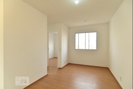 Sala de apartamento para alugar com 2 quartos, 41m² em Vila Graciosa - Parque São Lucas, São Paulo