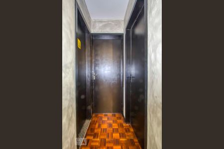 Corredor de apartamento para alugar com 2 quartos, 80m² em Jardim Botânico, Curitiba