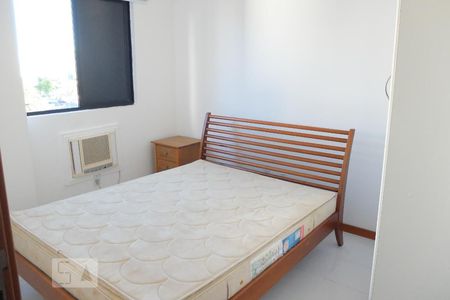 Quarto 1 de apartamento para alugar com 2 quartos, 65m² em Itaigara, Salvador