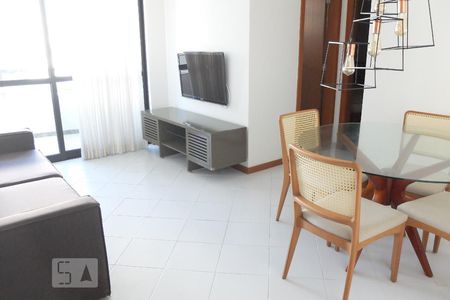 Sala de apartamento para alugar com 2 quartos, 65m² em Itaigara, Salvador