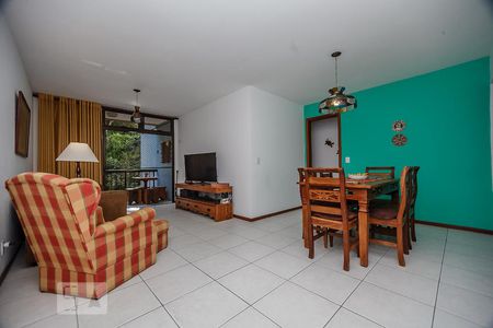 Sala de apartamento à venda com 3 quartos, 90m² em Santa Rosa, Niterói