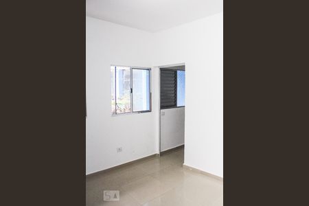 SalaQuarto de casa para alugar com 1 quarto, 40m² em Vila Gustavo, São Paulo