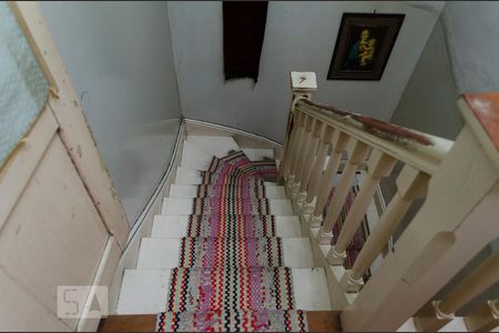 Escada de casa à venda com 3 quartos, 240m² em Água Branca, São Paulo