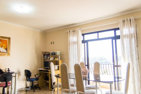 Sala de apartamento à venda com 3 quartos, 135m² em Santa Teresinha, Santo André