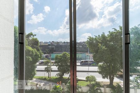 Vista da Sala de apartamento para alugar com 2 quartos, 60m² em Parada de Lucas, Rio de Janeiro
