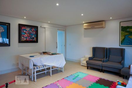 Sala 1 de apartamento à venda com 4 quartos, 240m² em Perdizes, São Paulo