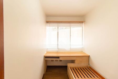 Quarto 2 de apartamento para alugar com 3 quartos, 68m² em Bigorrilho, Curitiba