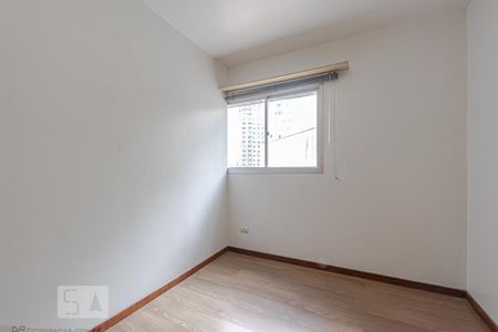 Quarto 1 de apartamento para alugar com 3 quartos, 68m² em Bigorrilho, Curitiba