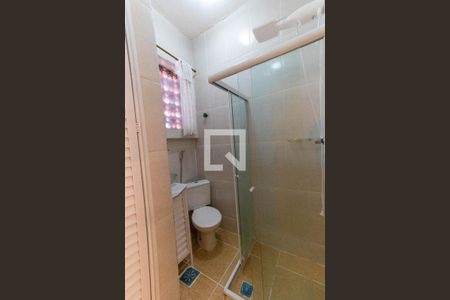 Banheiro de kitnet/studio para alugar com 1 quarto, 18m² em Centro, Niterói