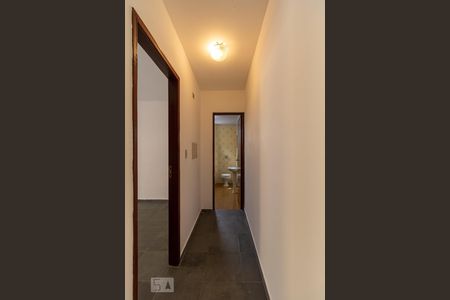 Corredor Quartos de apartamento para alugar com 1 quarto, 45m² em Vila Lageado, São Paulo