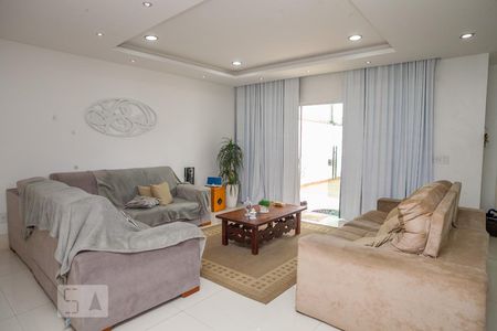 Casa de condomínio à venda com 330m², 3 quartos e 3 vagasSala de Estar