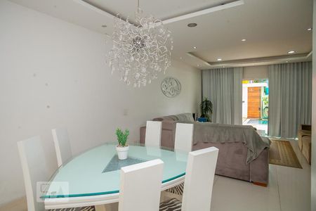 Sala de Jantar de casa de condomínio à venda com 3 quartos, 330m² em Taquara, Rio de Janeiro