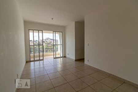 Sala de apartamento à venda com 3 quartos, 67m² em Pompéia, Belo Horizonte