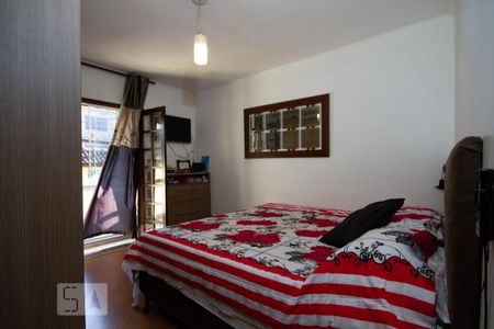 Suíte de casa à venda com 4 quartos, 175m² em Vila Pereira Cerca, São Paulo