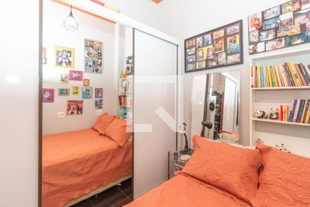 Quarto de casa à venda com 3 quartos, 180m² em Penha de França, São Paulo