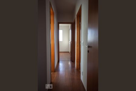 Corredor de apartamento à venda com 3 quartos, 82m² em Ouro Preto, Belo Horizonte