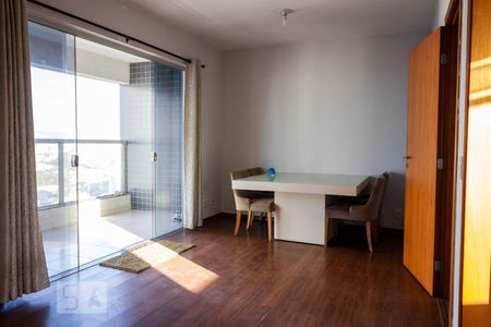 Sala de apartamento à venda com 3 quartos, 82m² em Ouro Preto, Belo Horizonte