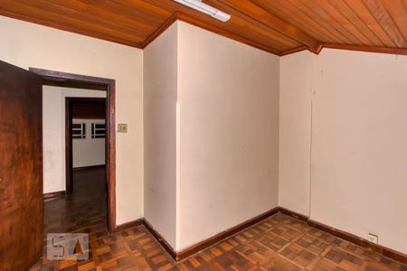 Casa para alugar com 300m², 5 quartos e 4 vagas Casa para alugar com 300m², 5 quartos e 4 vagasQuarto 4