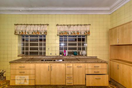 Casa para alugar com 300m², 5 quartos e 4 vagas Casa para alugar com 300m², 5 quartos e 4 vagasCozinha