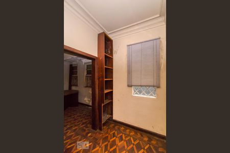 Casa para alugar com 300m², 5 quartos e 4 vagas Casa para alugar com 300m², 5 quartos e 4 vagasSuíte - Closet