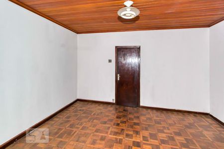 Casa para alugar com 300m², 5 quartos e 4 vagas Casa para alugar com 300m², 5 quartos e 4 vagasQuarto 2
