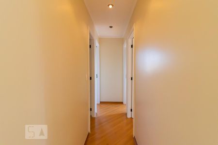 Corredor de apartamento à venda com 3 quartos, 70m² em Jardim Santa Cruz (sacomã), São Paulo