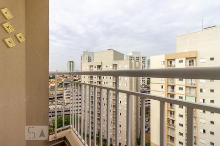 Varanda de apartamento para alugar com 2 quartos, 58m² em Jardim Tupanci, Barueri