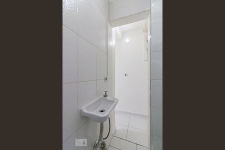 Banheiro de casa para alugar com 1 quarto, 30m² em Vila Barros, Guarulhos