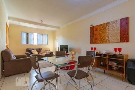 Sala de casa para alugar com 3 quartos, 114m² em Parque Jambeiro, Campinas