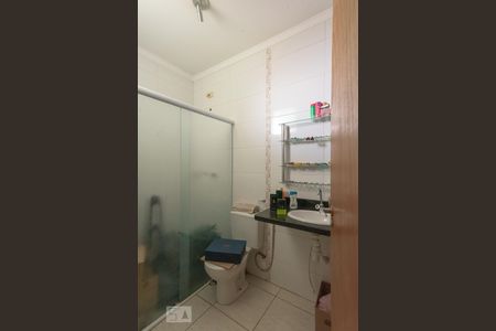 Banheiro da Suíte de casa para alugar com 3 quartos, 114m² em Parque Jambeiro, Campinas