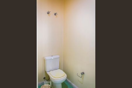 Apartamento para alugar com 414m², 5 quartos e 4 vagas Apartamento para alugar com 414m², 5 quartos e 4 vagasBanheiro do Escritório