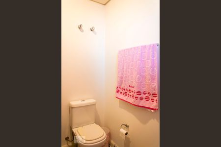 Apartamento para alugar com 414m², 5 quartos e 4 vagas Apartamento para alugar com 414m², 5 quartos e 4 vagasBanheiro do Quarto 2