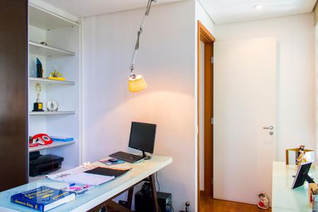 Apartamento para alugar com 414m², 5 quartos e 4 vagas Apartamento para alugar com 414m², 5 quartos e 4 vagasEscritório