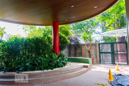 Apartamento para alugar com 414m², 5 quartos e 4 vagas Apartamento para alugar com 414m², 5 quartos e 4 vagasÁrea comum