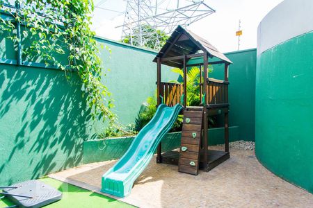 Apartamento para alugar com 414m², 5 quartos e 4 vagas Apartamento para alugar com 414m², 5 quartos e 4 vagasÁrea Comum - Playground