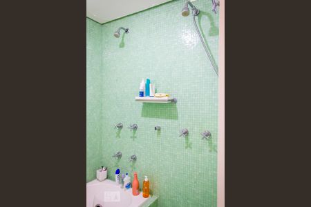 Apartamento para alugar com 414m², 5 quartos e 4 vagas Apartamento para alugar com 414m², 5 quartos e 4 vagasBanheiro do Quarto 1