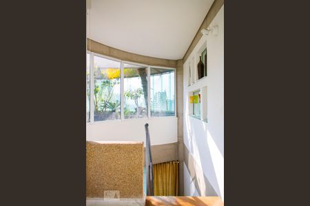 Apartamento para alugar com 414m², 5 quartos e 4 vagas Apartamento para alugar com 414m², 5 quartos e 4 vagasHall Superior