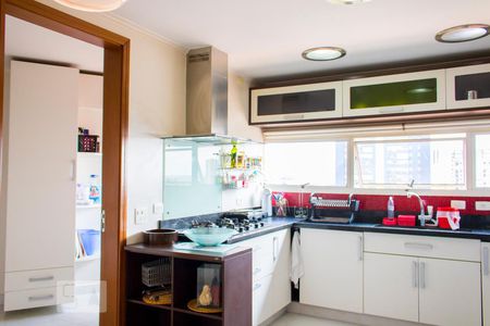 Apartamento para alugar com 414m², 5 quartos e 4 vagas Apartamento para alugar com 414m², 5 quartos e 4 vagasCozinha