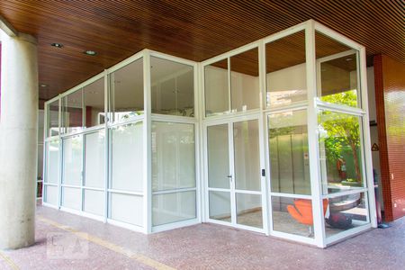 Apartamento para alugar com 414m², 5 quartos e 4 vagas Apartamento para alugar com 414m², 5 quartos e 4 vagasÁrea comum