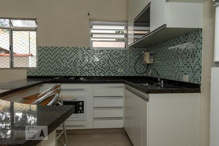 Cozinha de casa para alugar com 3 quartos, 70m² em Vila Califórnia, São Paulo