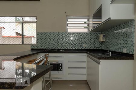 Cozinha de casa para alugar com 3 quartos, 70m² em Vila Califórnia, São Paulo