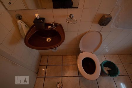 Lavabo de casa para alugar com 3 quartos, 180m² em Cipava, Osasco