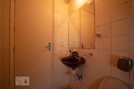 Lavabo de casa para alugar com 3 quartos, 180m² em Cipava, Osasco